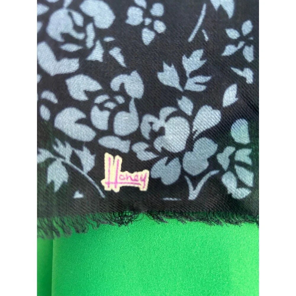 Honey Vintage 100% Wool Dark Blue Floral Print Fringed Edge Scarf Wrap